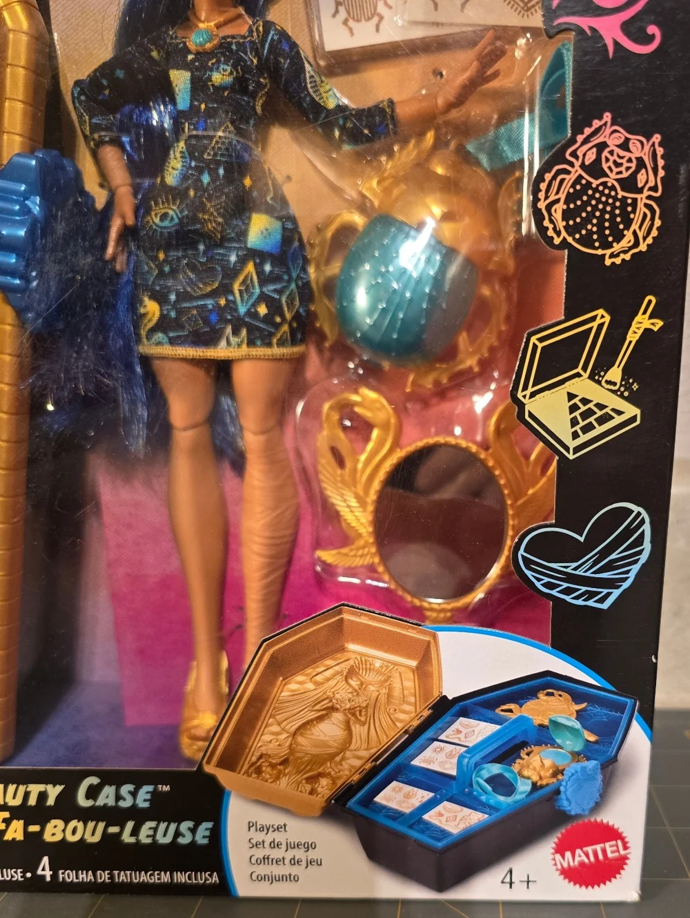 Monster High Cleo de Nile Boo-Jeweled Doll w/Beauty Case - Picture 2 of 6